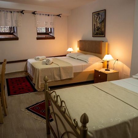 Hotel Borklad Berat Szoba fotó